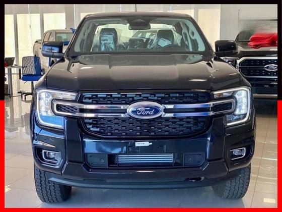 FORD RANGER 3.0 V6 TURBO DIESEL CD XLT 4X4 AUTOMÁTICO FORD RANGER 3.0 V6 TURBO DIESEL CD XLT 4X4 AUTOMÁTICO
